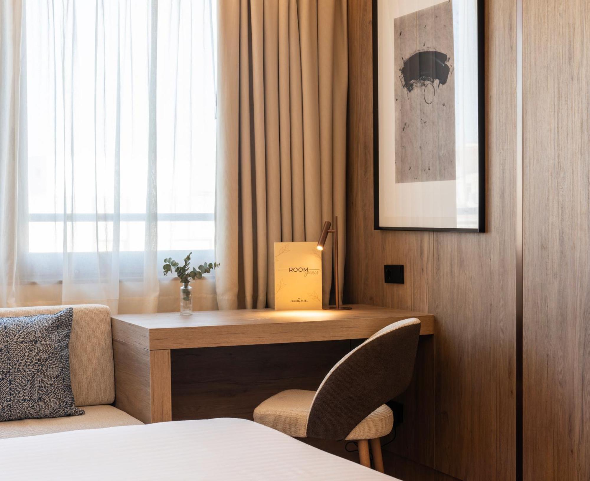 Hotel Princesa Plaza Мадрид Экстерьер фото